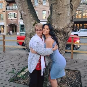 Meet your Posher, Vanessa